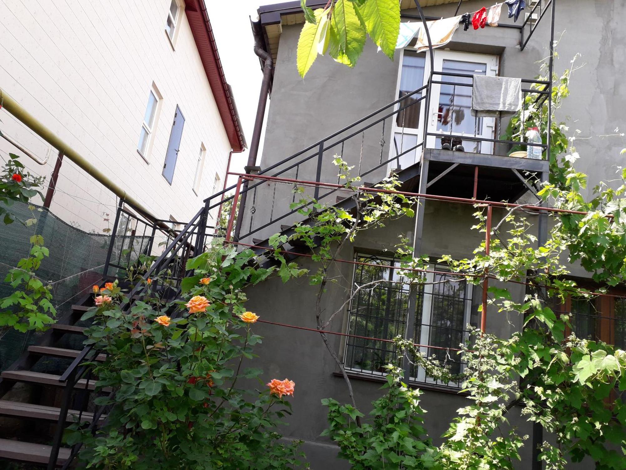 Vishnevyj Pereulok 15 Apartment